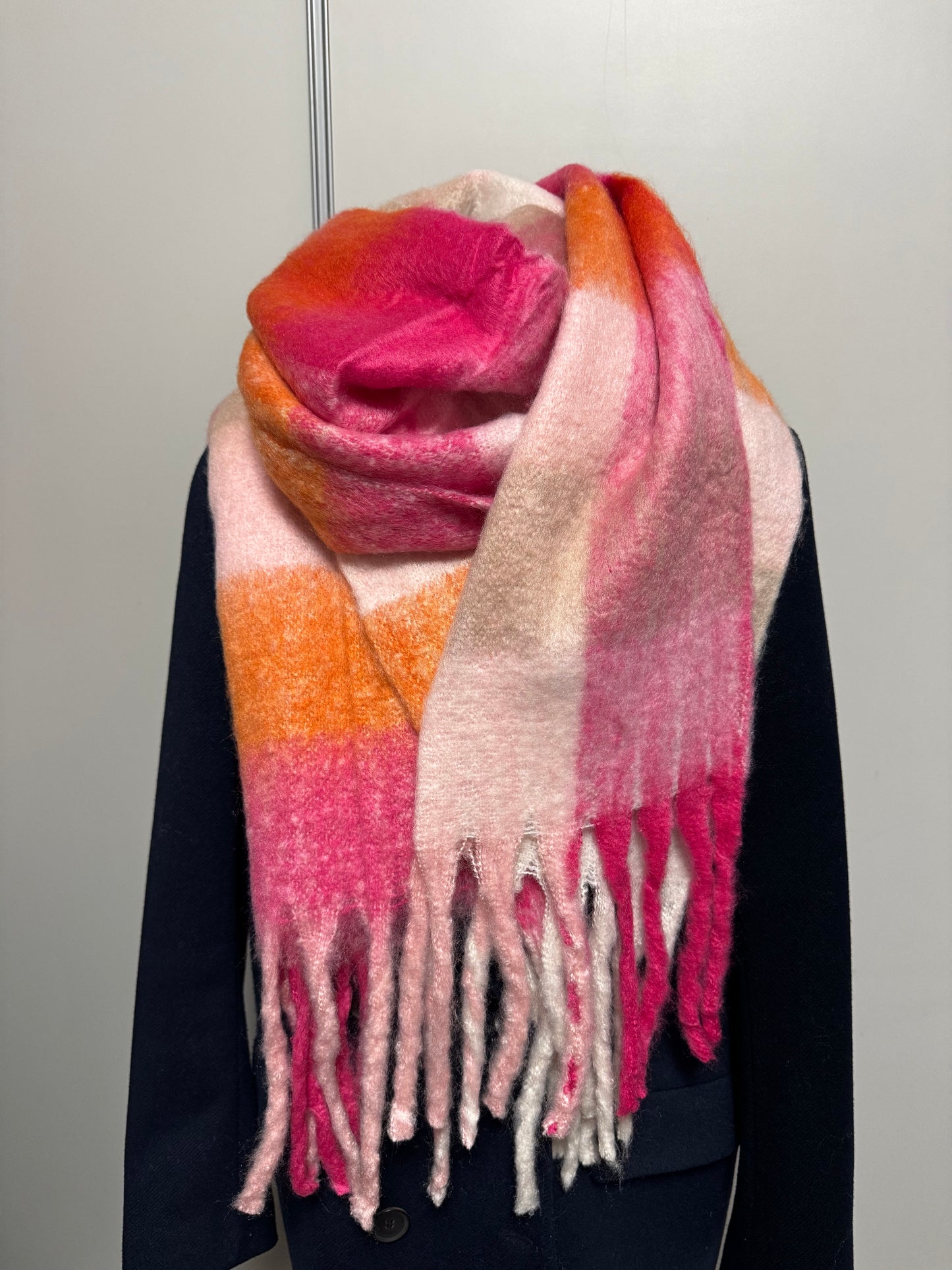 Echarpe en laine rose